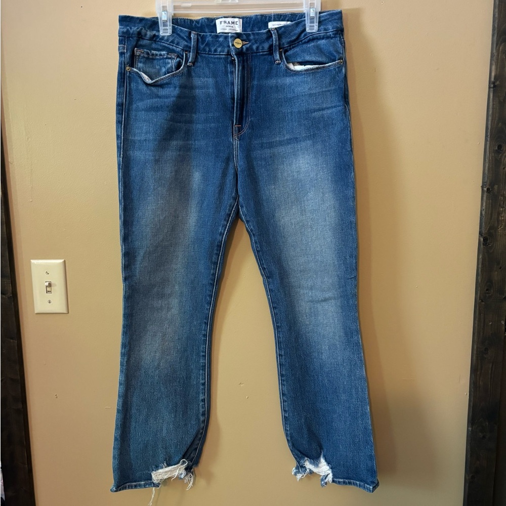 Frame Denim Jeans Le Crop Mini Boot
Distressed
Frayed
Good condition